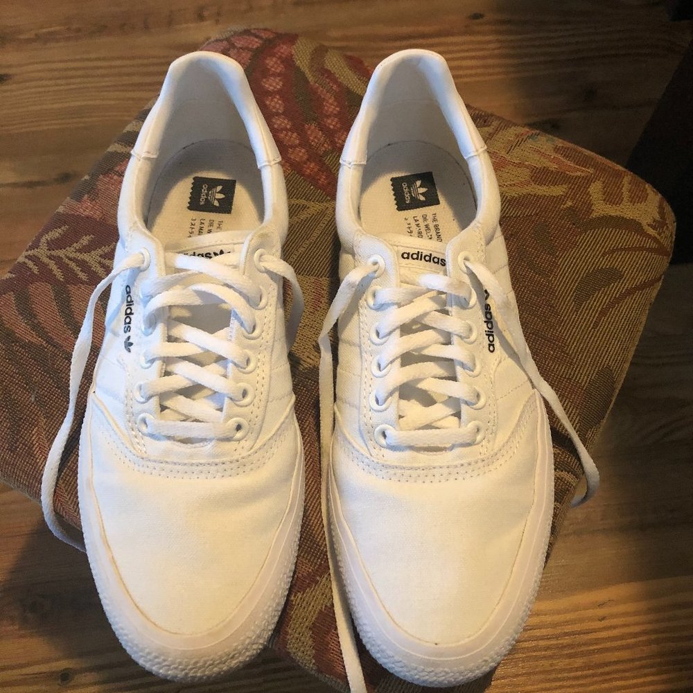 white adidas Originals 3MC Vulc